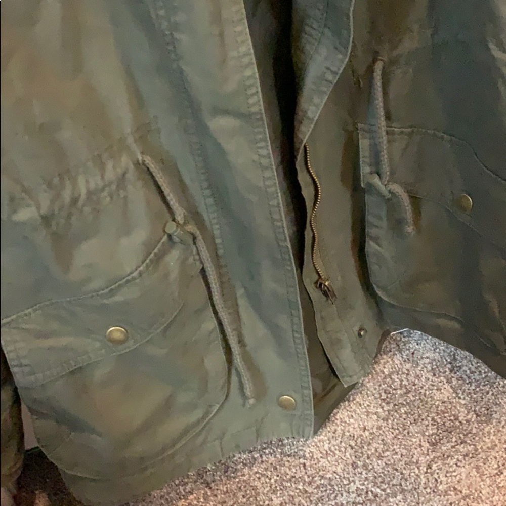 Jacket - Picture 3 of 4